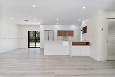 255 Grant Dr, Coral Gables, FL 33133 - Photo 12