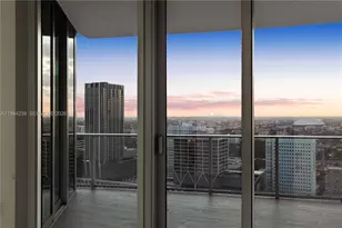 851 NE 1st Ave, Miami, FL 33132 - Photo 22