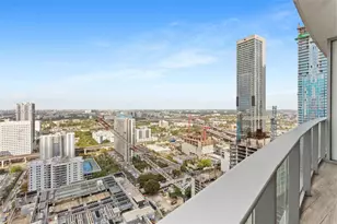 851 NE 1st Ave, Miami, FL 33132 - Photo 32