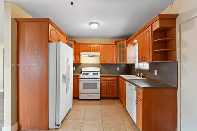 3361 NW 189th St, Miami Gardens, FL 33056 - Photo 16