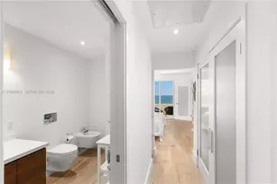 5555 Collins Ave, Miami Beach, FL 33140 - Photo 22