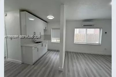 2001 NW Flagler Ter #3, Miami, FL 33125 - Photo 2