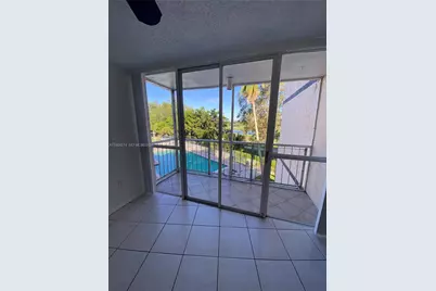 7035 NW 186th St #D305, Hialeah, FL 33015 - Photo 12
