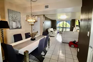 9440 Fontainebleau Blvd, Miami, FL 33172 - Photo 18