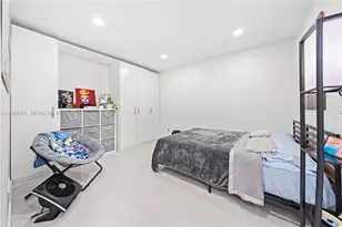 2415 W 67th Pl, Hialeah, FL 33016 - Photo 18