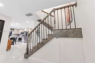 2415 W 67th Pl, Hialeah, FL 33016 - Photo 12