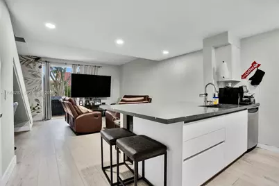 850 Sorrento Dr., Weston, FL 33326 - Photo 4