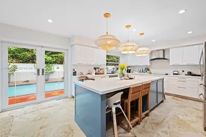 200 W Mashta Dr, Key Biscayne, FL 33149 - Photo 6