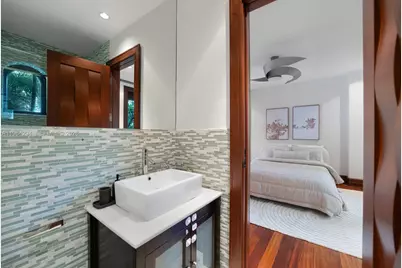 16 Palm Ave, Miami Beach, FL 33139 - Photo 20