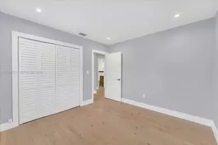 10330 SW 51st St, Miami, FL 33165 - Photo 22