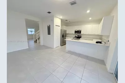 2377 NW 122nd Ter #2377, Miami, FL 33167 - Photo 8