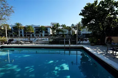 5201 Orduna Dr #12, Coral Gables, FL 33146 - Photo 2
