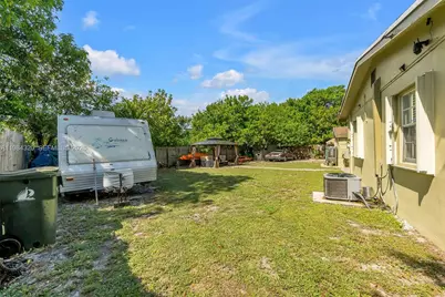 1224 NW 18th St, Fort Lauderdale, FL 33311 - Photo 28