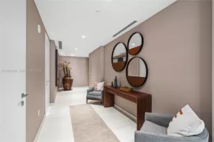 300 Biscayne Blvd Way, Miami, FL 33131 - Photo 8
