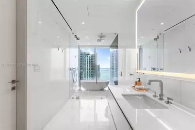 300 Biscayne Boulevard Way #2601E, Miami, FL 33131 - Photo 24
