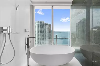 300 Biscayne Boulevard Way #2601E, Miami, FL 33131 - Photo 26