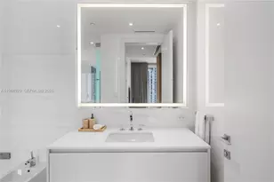 300 Biscayne Blvd Way, Miami, FL 33131 - Photo 30
