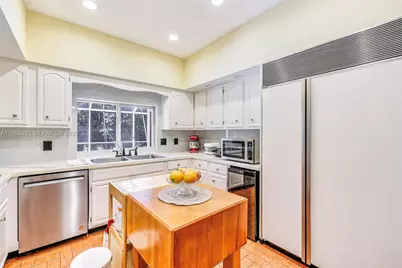 1800 Miami Springs Ave, Miami Springs, FL 33166 - Photo 14