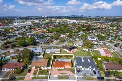 2791 Village Green Dr, Miami, FL 33175 - Photo 10