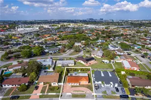 2791 Village Green Dr, Miami, FL 33175 - Photo 10