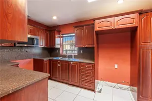 2791 Village Green Dr, Miami, FL 33175 - Photo 26