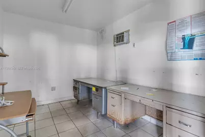 20601 SW 194th Ave, Miami, FL 33187 - Photo 12