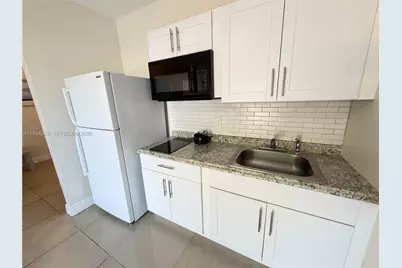 808 NW 19th St #D, Fort Lauderdale, FL 33311 - Photo 6