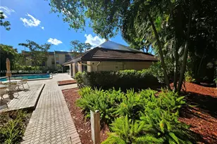 8429 Forest Hills Dr, Coral Springs, FL 33065 - Photo 14