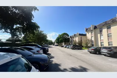8429 Forest Hills Dr #305, Coral Springs, FL 33065 - Photo 28