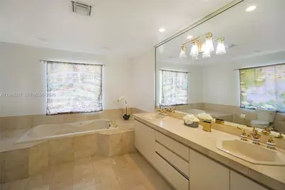 851 N 11th Ave, Hollywood, FL 33019 - Photo 6