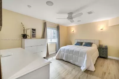 222 SW 7th St, Dania Beach, FL 33004 - Photo 22