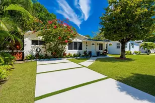 222 SW 7th St, Dania Beach, FL 33004 - Photo 2