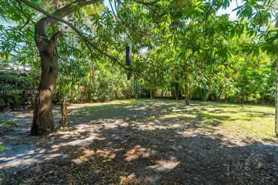 222 SW 7th St, Dania Beach, FL 33004 - Photo 44