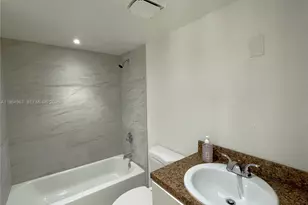 4721 NW 7th St, Miami, FL 33126 - Photo 6