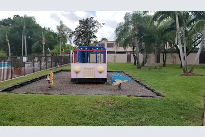 12266 NW 10th St #0, Pembroke Pines, FL 33026 - Photo 30