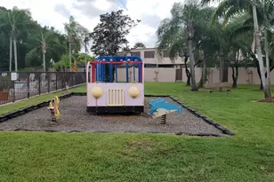 12266 NW 10th St, Pembroke Pines, FL 33026 - Photo 30
