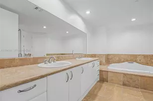 5959 Collins Ave, Miami Beach, FL 33140 - Photo 26