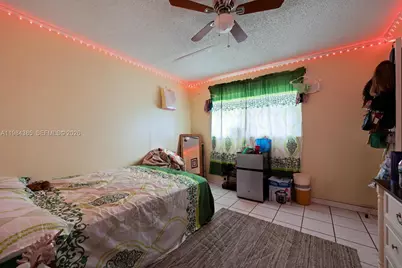 17371 SW 302nd St, Homestead, FL 33030 - Photo 4