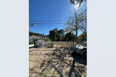 1738 NW 31st St, Miami, FL 33142 - Photo 4