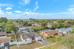 410 SW 71st Ave, Pembroke Pines, FL 33023 - Photo 2