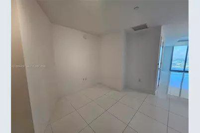 851 NE 1st Ave #4000, Miami, FL 33132 - Photo 10
