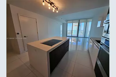 851 NE 1st Ave #4000, Miami, FL 33132 - Photo 1