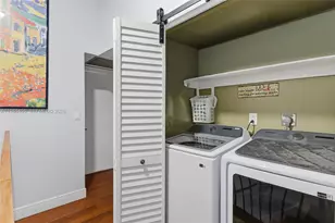 16424 NE 26th Ave, North Miami Beach, FL 33160 - Photo 26