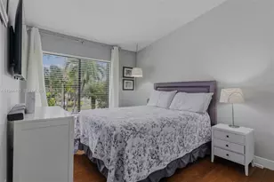 16424 NE 26th Ave, North Miami Beach, FL 33160 - Photo 22