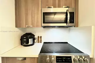 540 Brickell Key Dr, Miami, FL 33131 - Photo 10