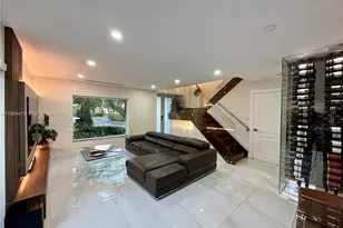 9060 SW 215th Terrace, Cutler Bay, FL 33189 - Photo 4