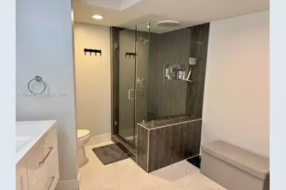 1000 Island Blvd #1410, Aventura, FL 33160 - Photo 16