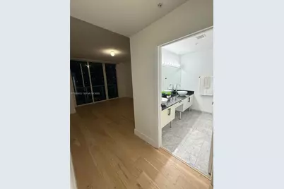 31 SE 5th St #3916, Miami, FL 33131 - Photo 34
