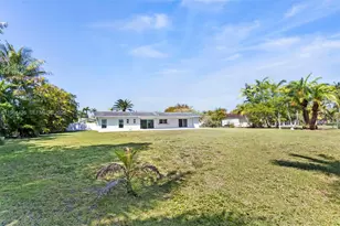 11807 SW 112th Ave, Miami, FL 33176 - Photo 6