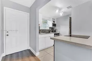 8600 SW 109th Ave, Miami, FL 33173 - Photo 4